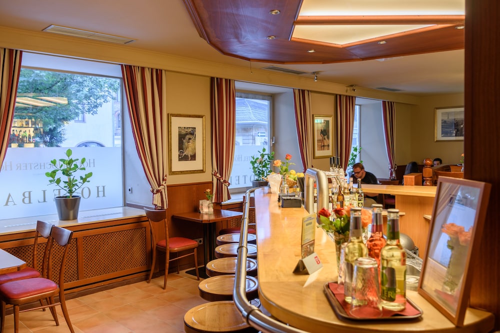 Tagungshotel Hochster Hof 43/64