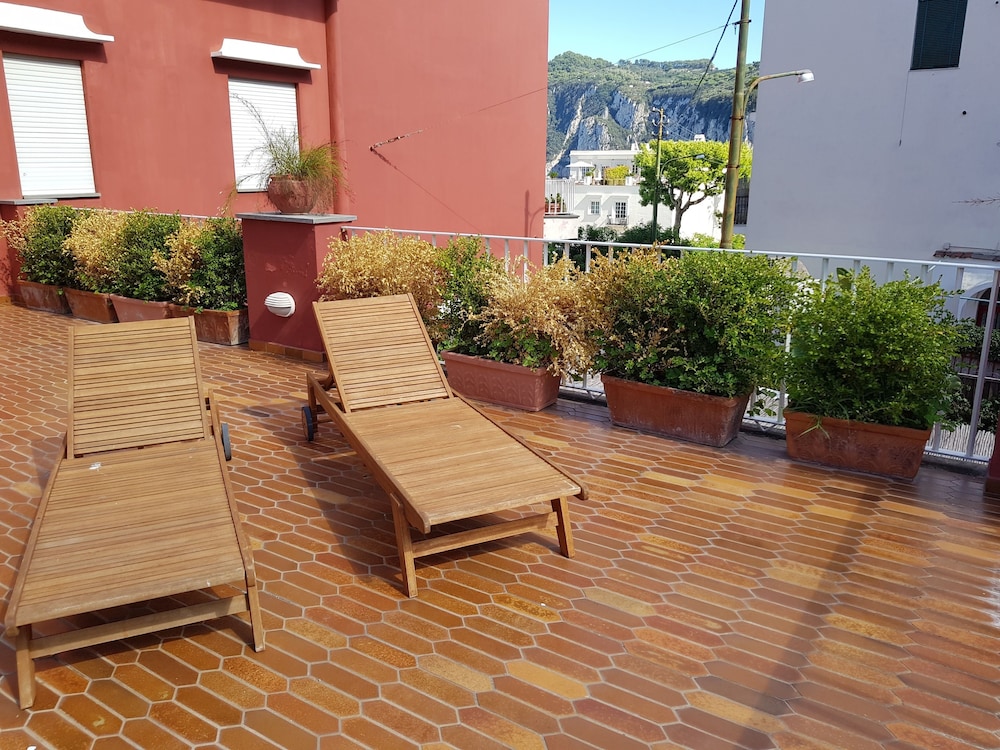 Palatium Mari Hotel 41/75