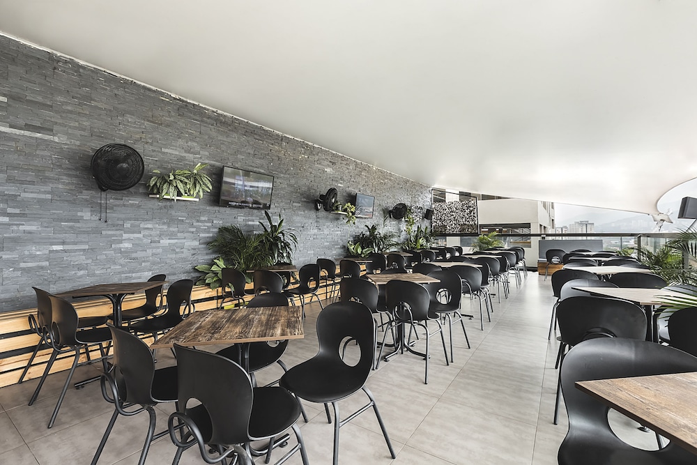 HOTEL 47 MEDELLIN STREET 48/59