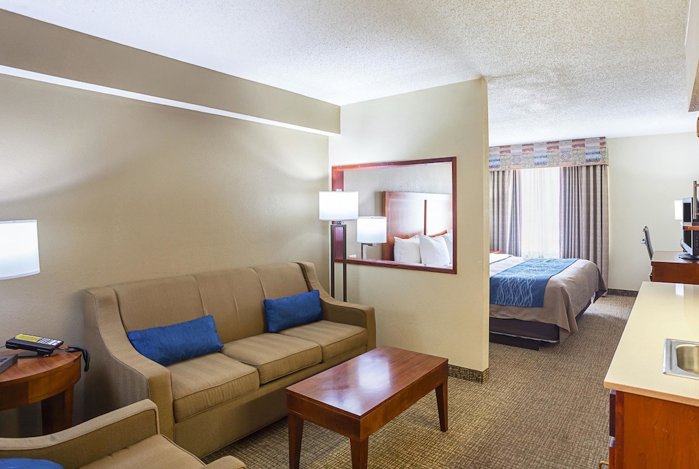 Comfort Inn Lincoln I-80 33/57