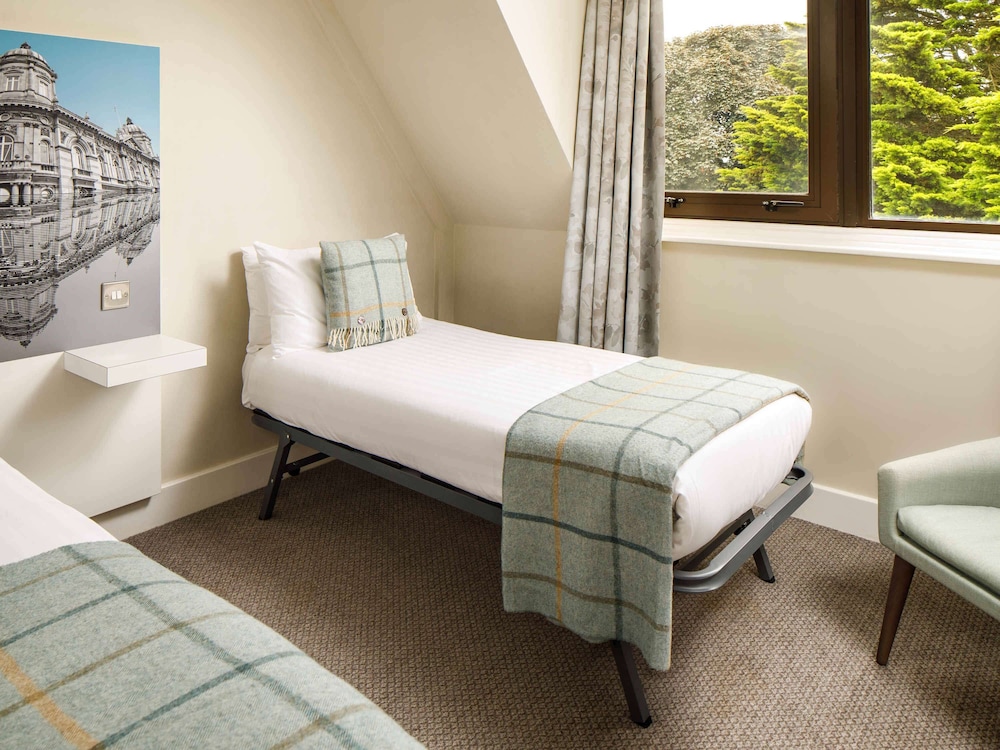 Mercure Hull Grange Park Hotel 37/75