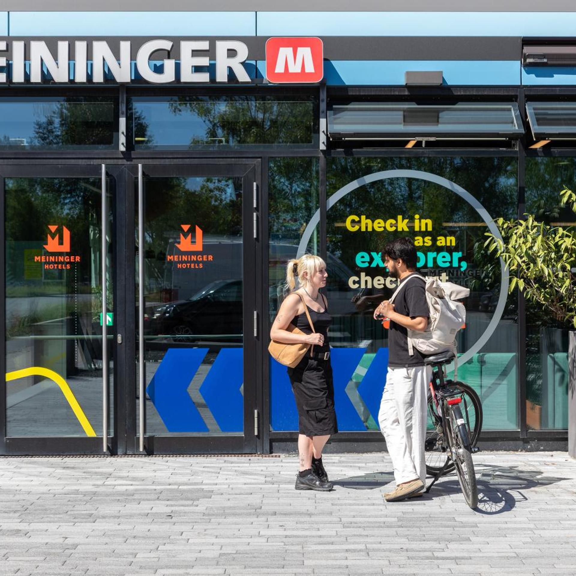 MEININGER Hotel Berlin Airport 47/51