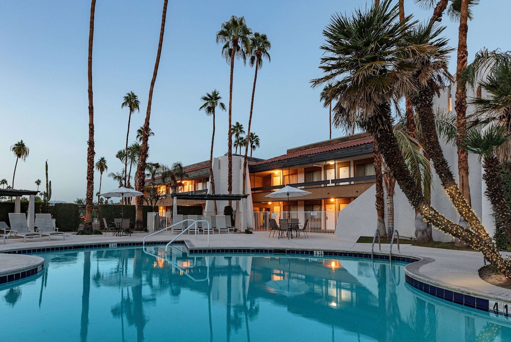 Travelodge By Wyndham Palm Springs 39/41
