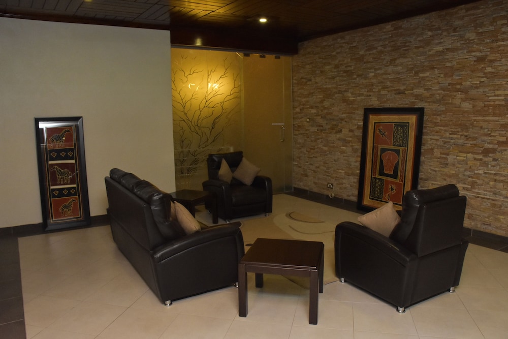 Airport View Hotel 30/50