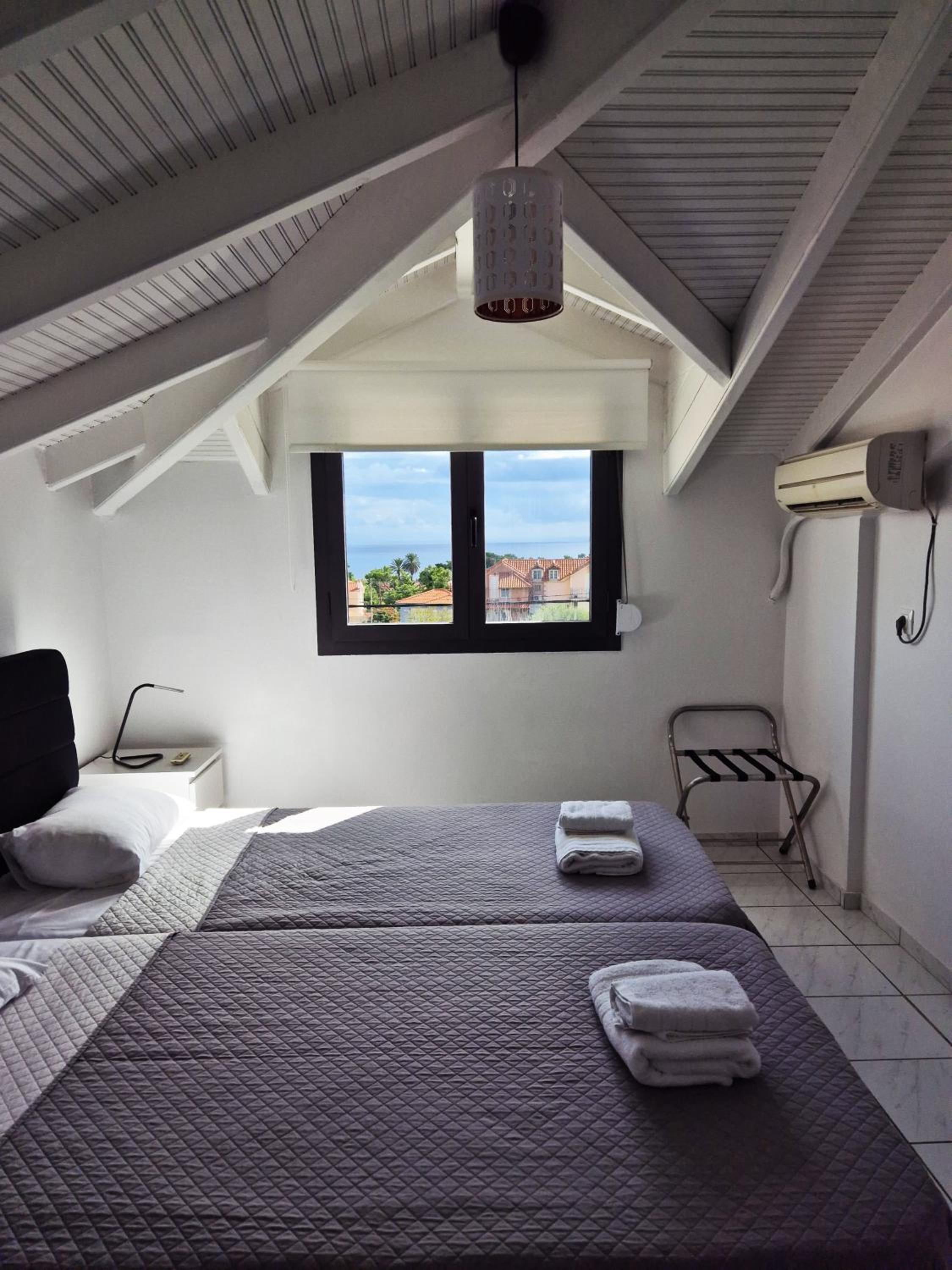 Natalies Hotel and Apartments 30/54