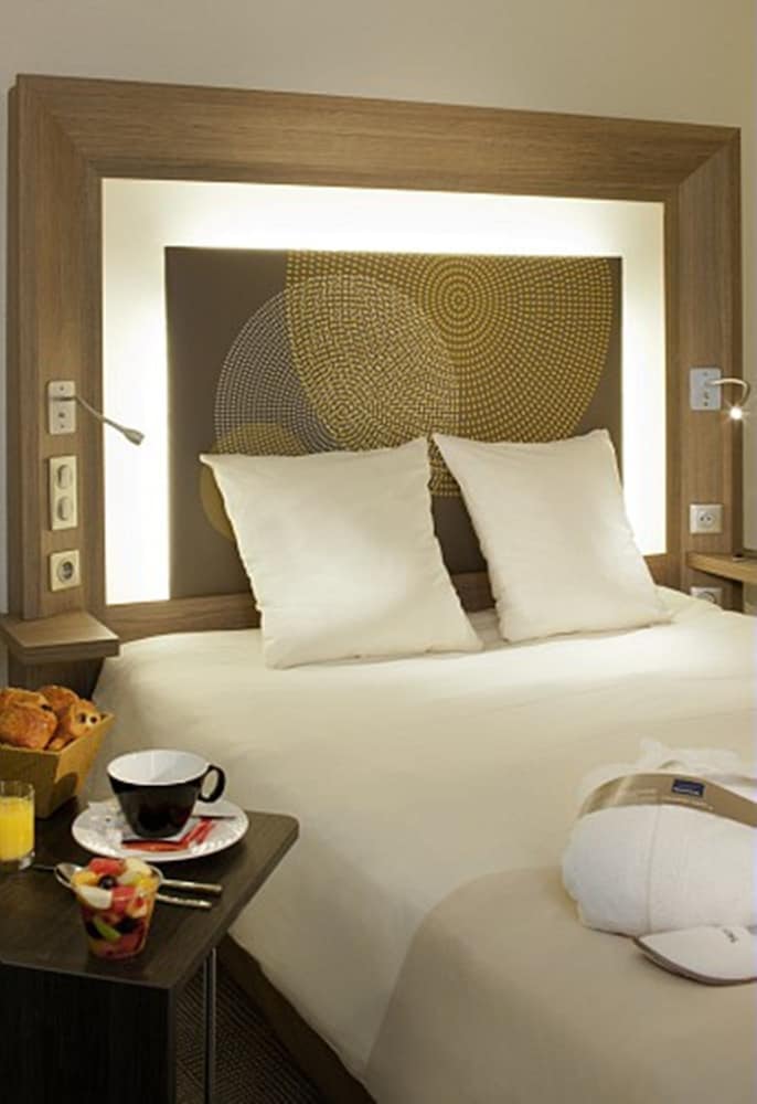 NOVOTEL RENNES ALMA 37/74