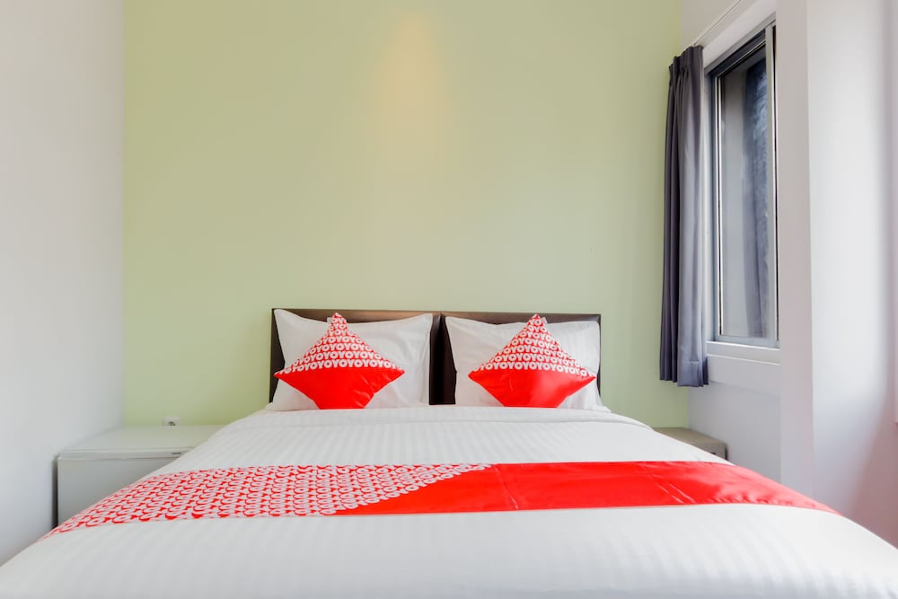DELUXE, DOUBLE BED