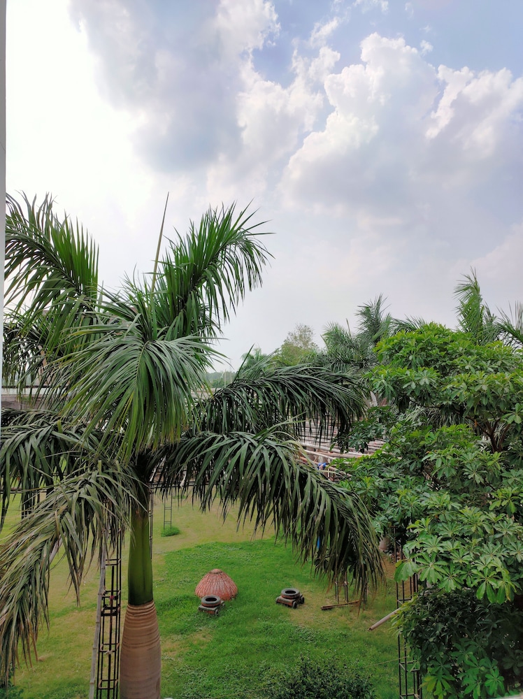 Hotel Karan Vilas 56/64