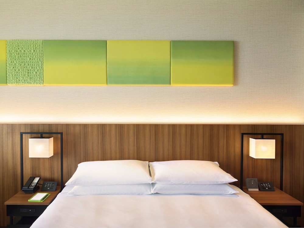 Hyatt Regency Seragaki Island Okinawa 16/72