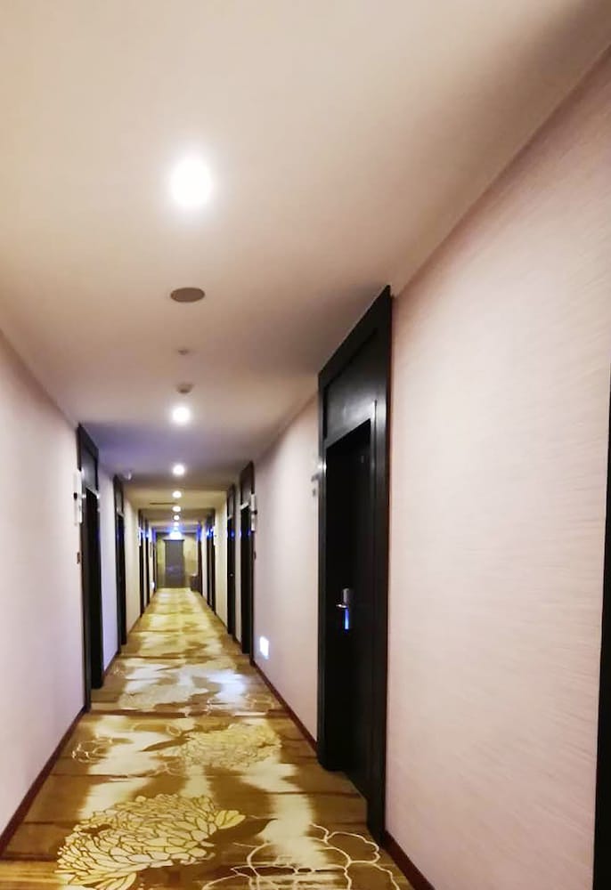 Chang Hong Villa Hotel 48/69