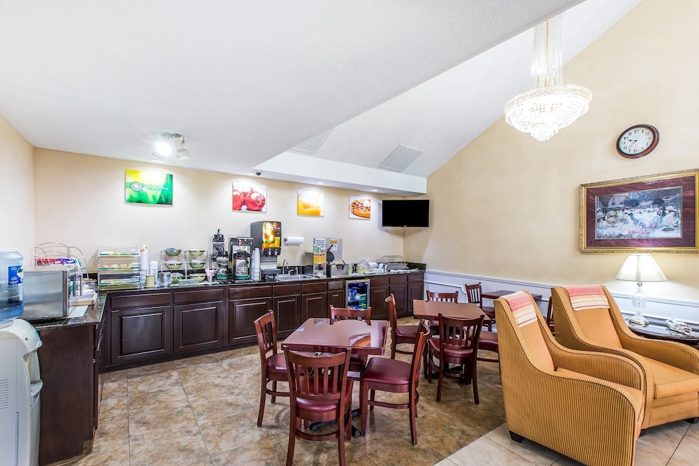 Quality Inn Eastman 34/43
