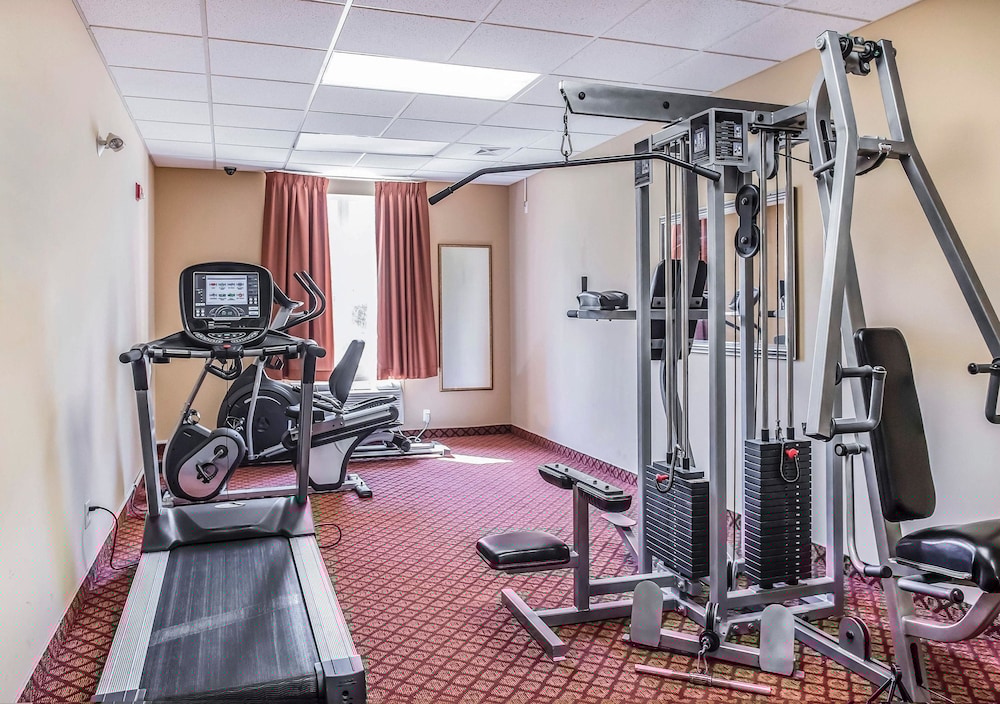 Quality Inn Orleans, ON 30/53