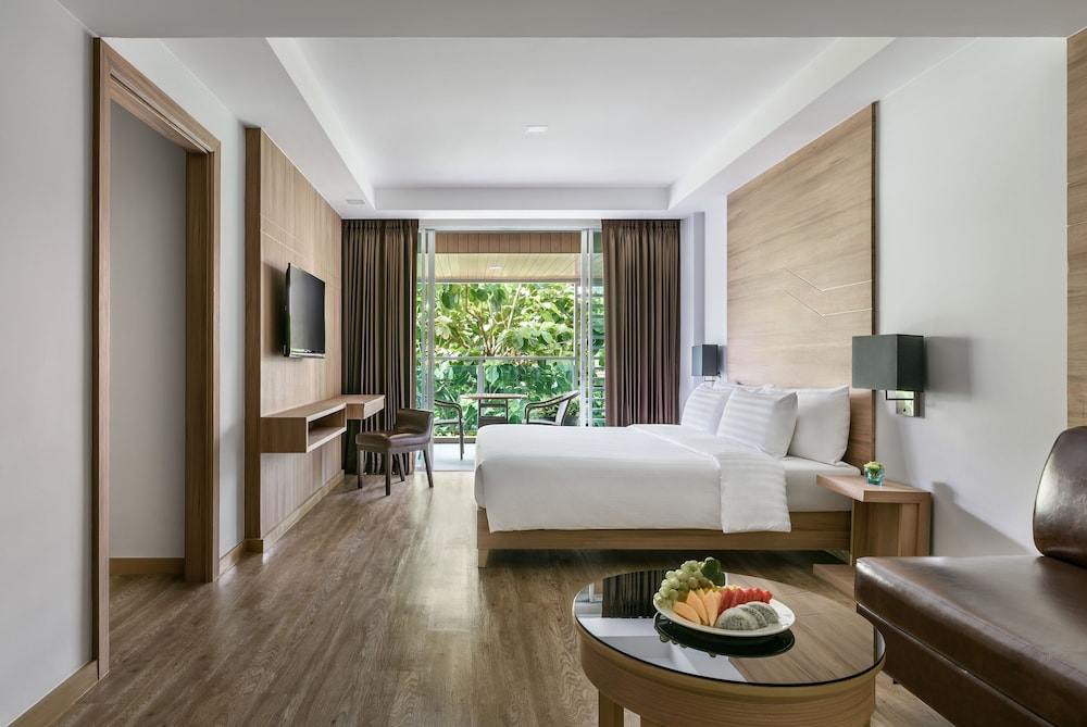 Adelphi Grande Sukhumvit 45/70