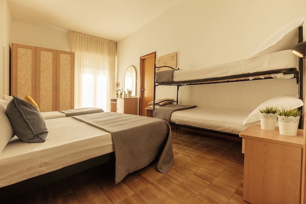 Hotel Oceanic 13/38