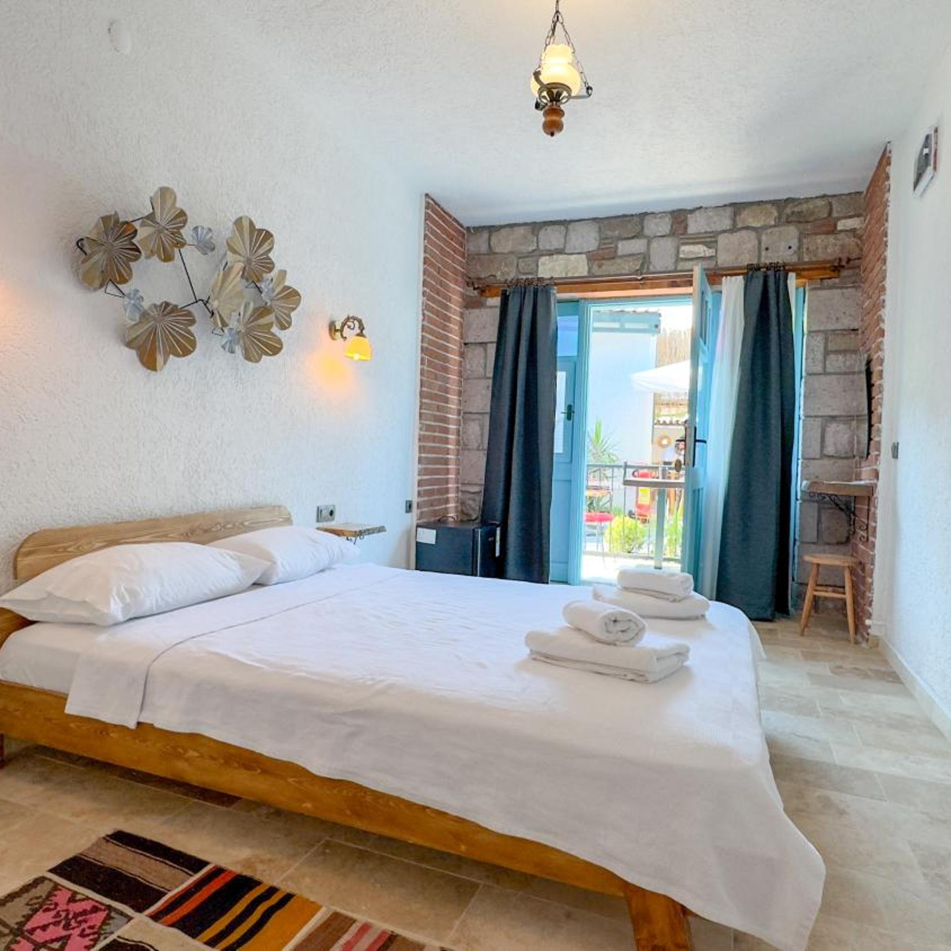 Room, Double Bed