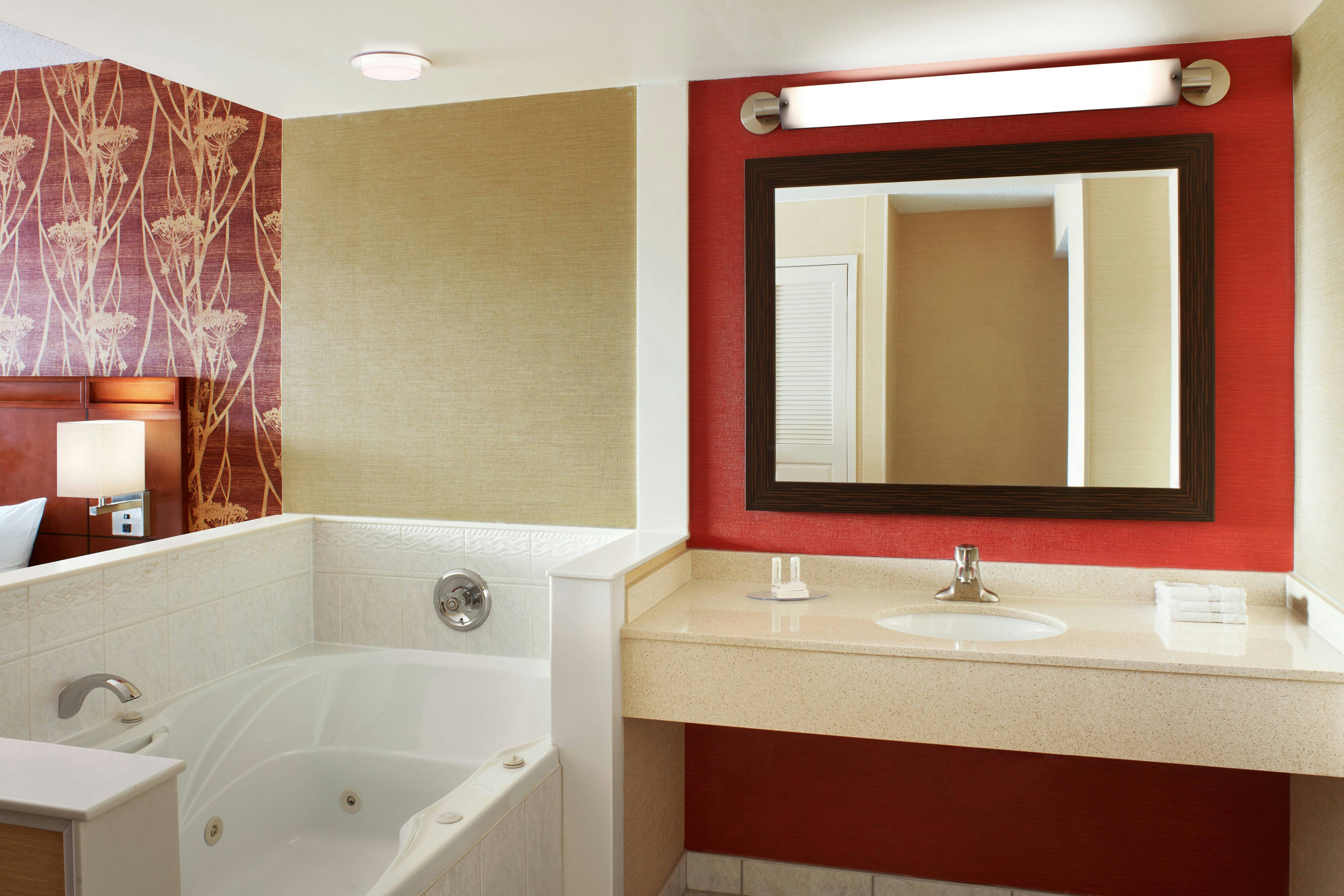 Courtyard By Marriott Niagara Falls 39/39