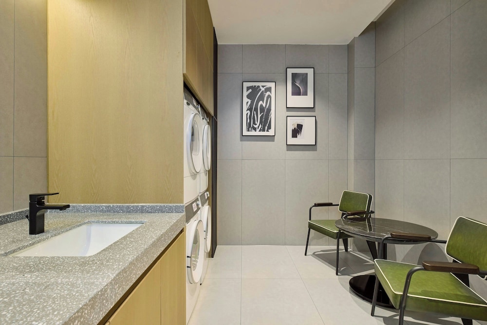 Shuguang International Hotel Kunshan 50/50