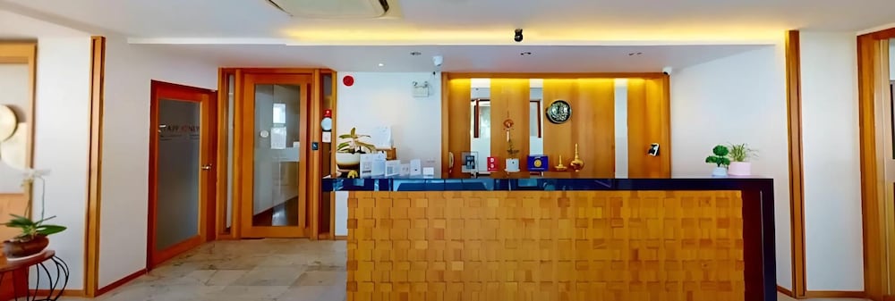 The Signature Hotel @ Thapae 9/50
