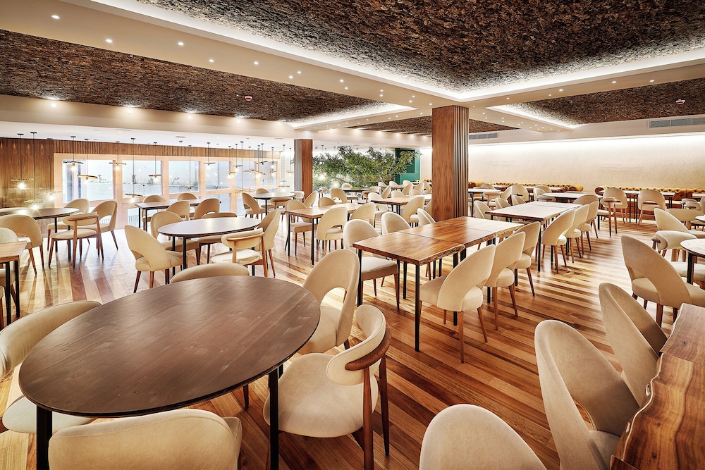 The Log Porto Hotel by Piamonte Hotels 39/50