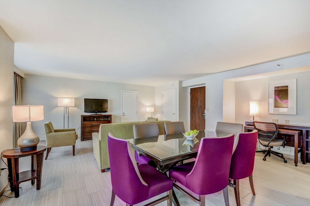 Homewood Suites By Hilton Indianapolis Carmel 37/51