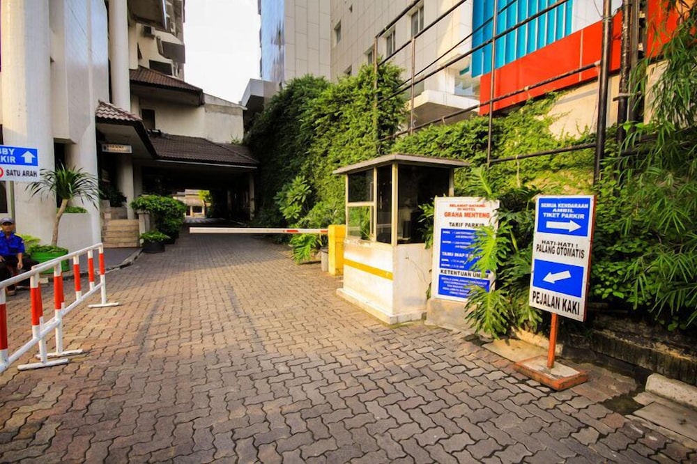 Grand Menteng Hotel 48/50