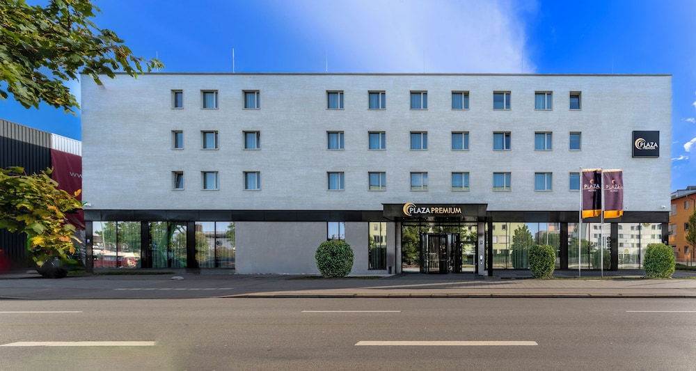 Plaza Premium Muenchen 62/65