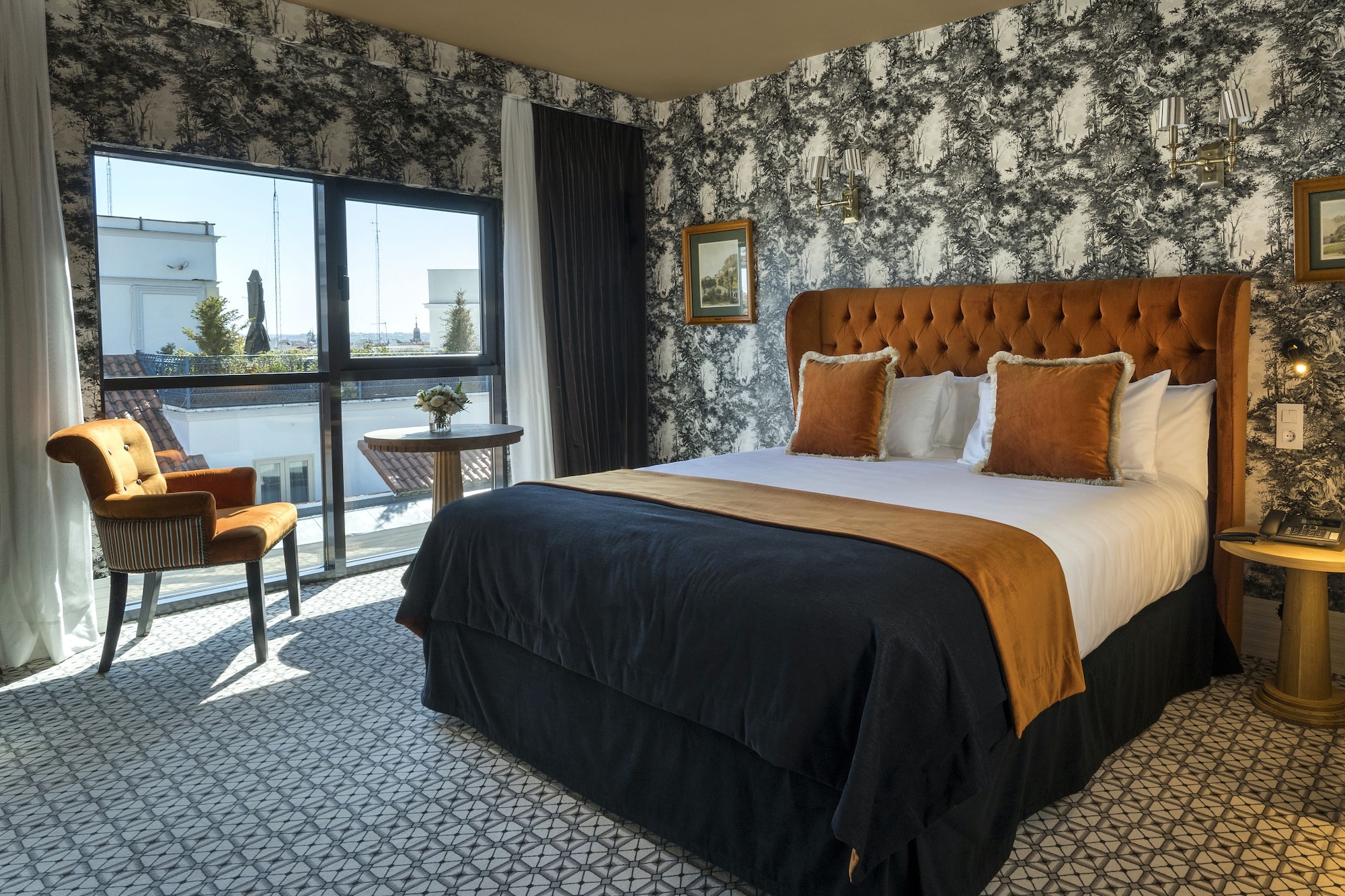 PREMIUM, DOUBLE OR TWIN BED