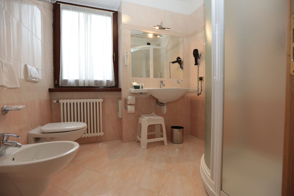 ADLER MERYEM wellness hotel 62/63
