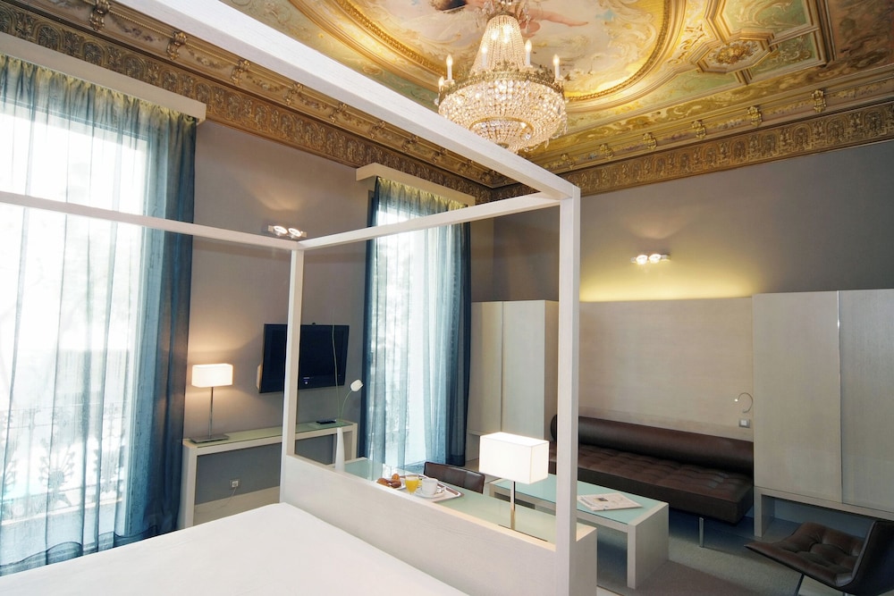 JUNIOR SUITE, DELUXE, SINGLE BED