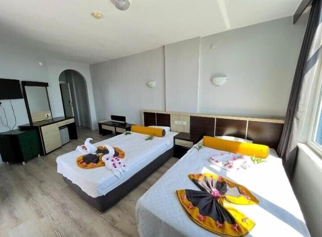 Semt Luna Beach Hotel 15/45