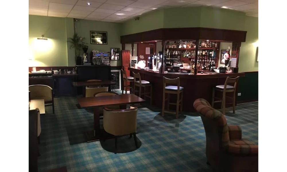 Mansfield House Hotel 43/73
