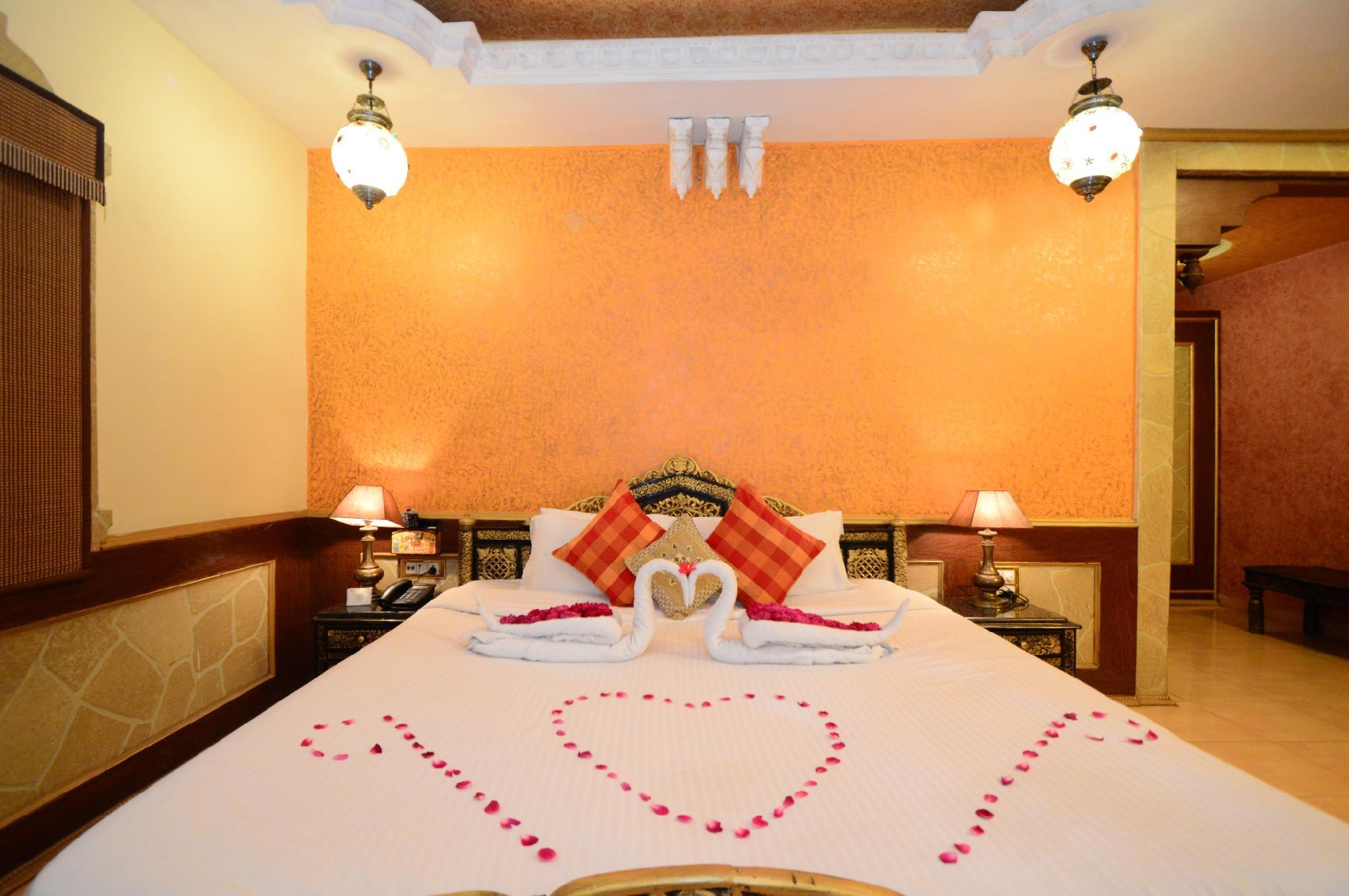 Chokhi Dhani Indore An Ethnic Village Resort 24/45