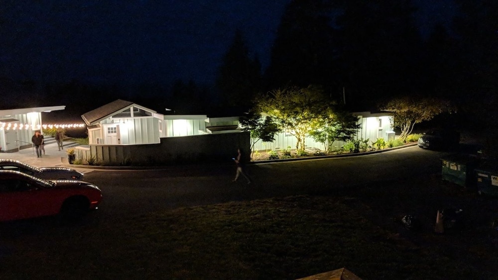 Seafoam Lodge 60/67