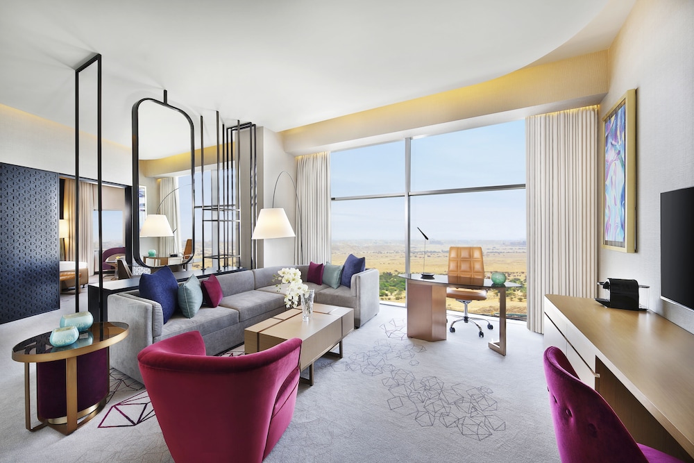 Alrayyan Hotel Doha Curio Collection By Hilton 38/74