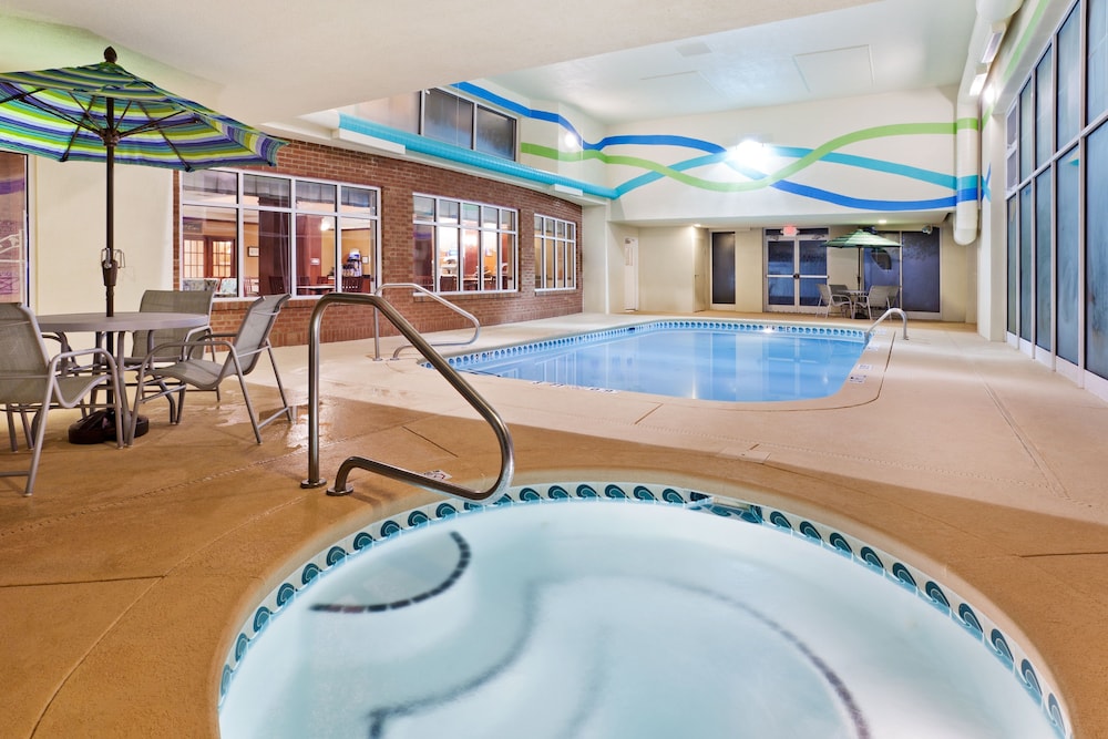swimming pool spa