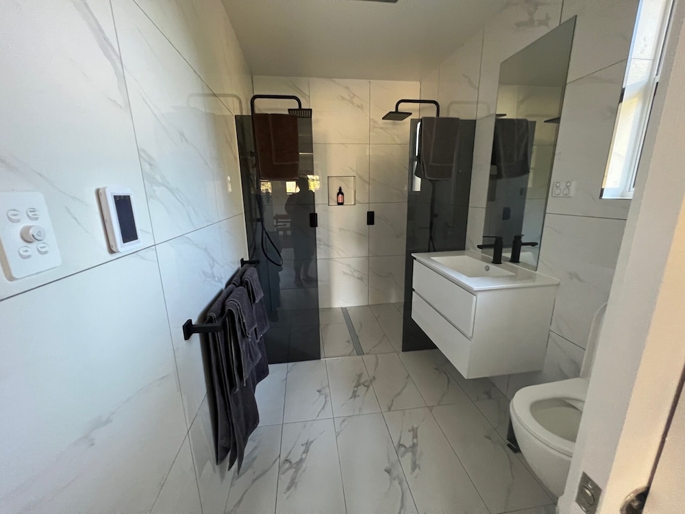 1 Bedroom, Blackwood, Basic, Apartment, King Bed