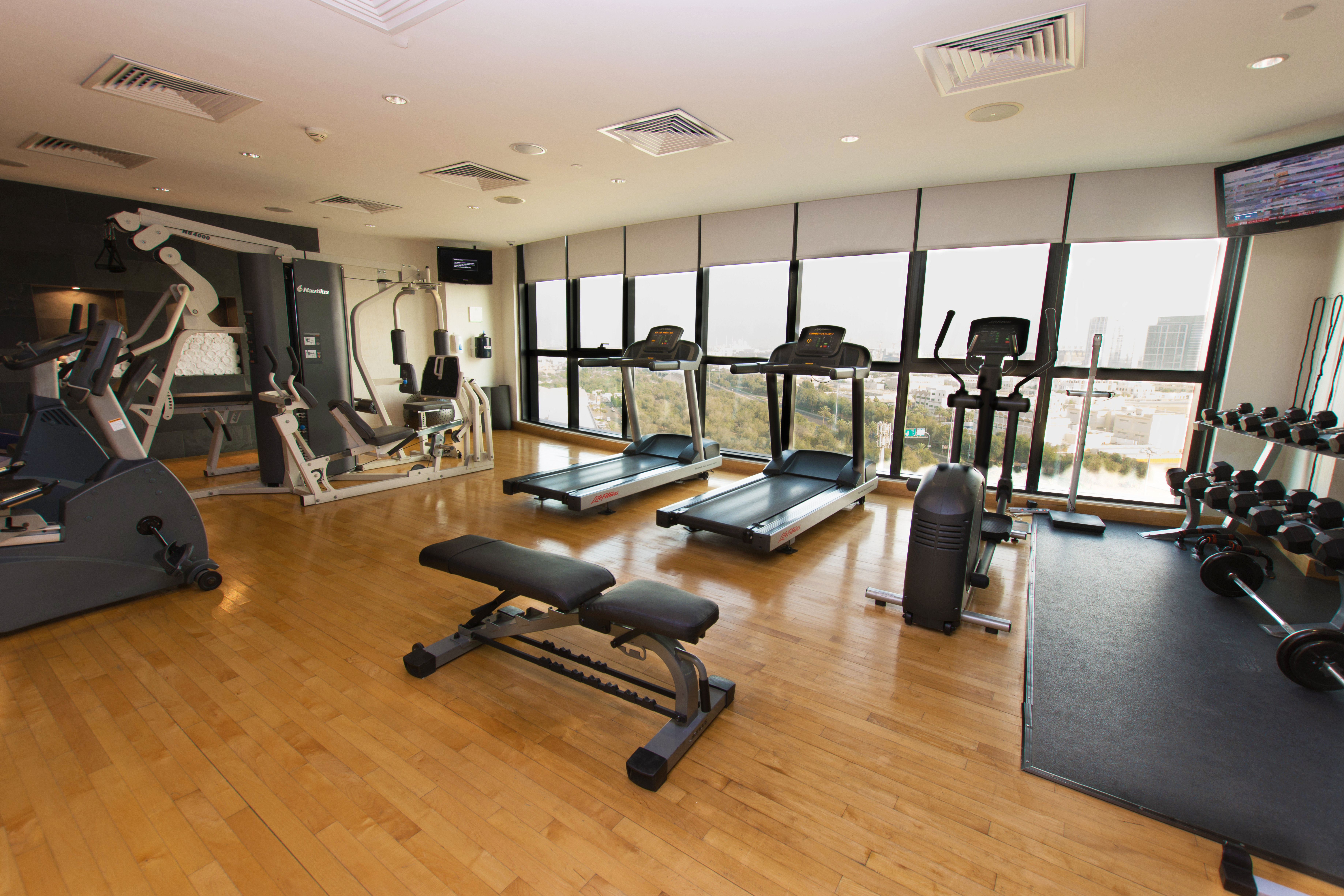 Holiday Inn Abu Dhabi Hotel 43/73