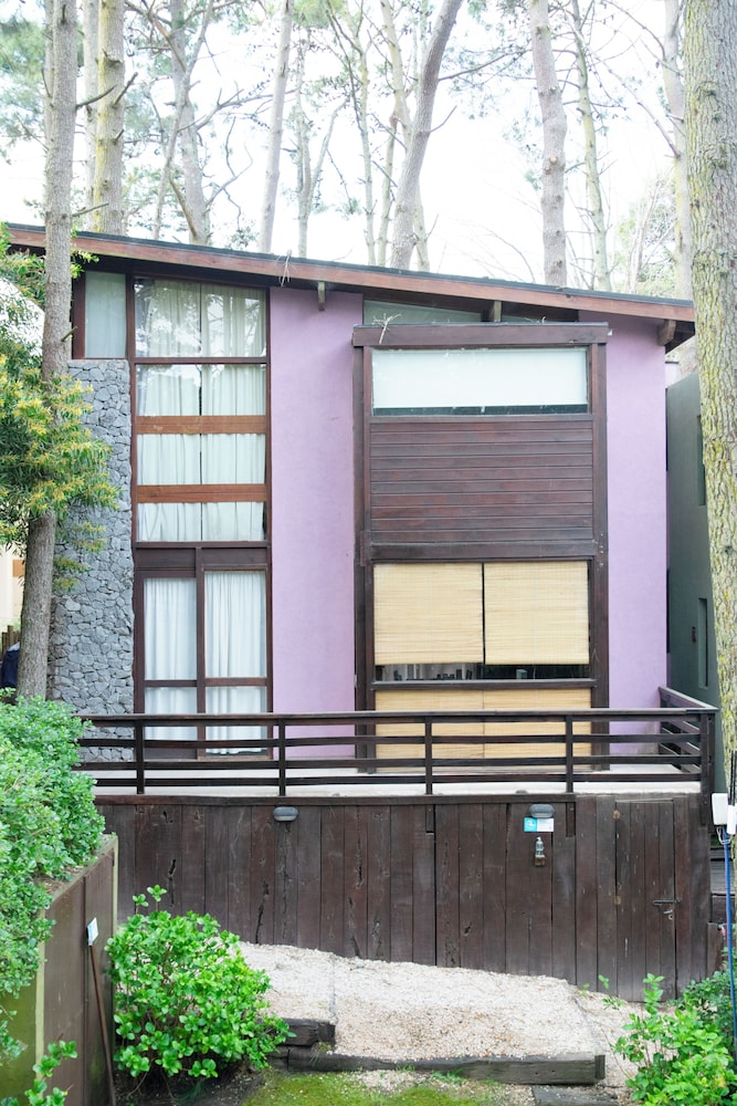 Altos Medanos - Cabanas y Club de Bosque 3/48