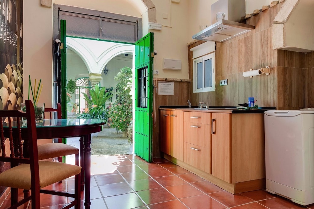 Apartamentos Jerez 13/77