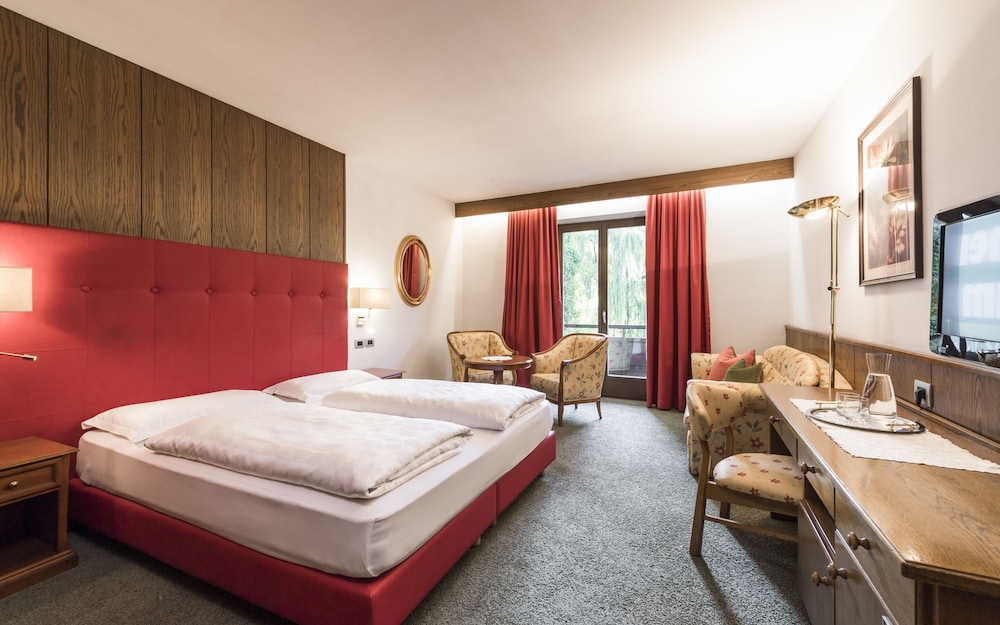 Grunerbaum Hotels 26/69