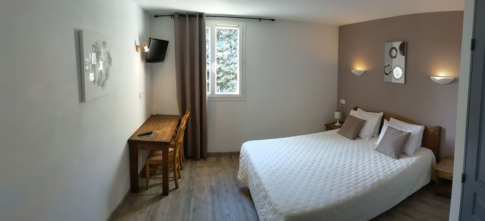 Hotel Le Pradet 6/42