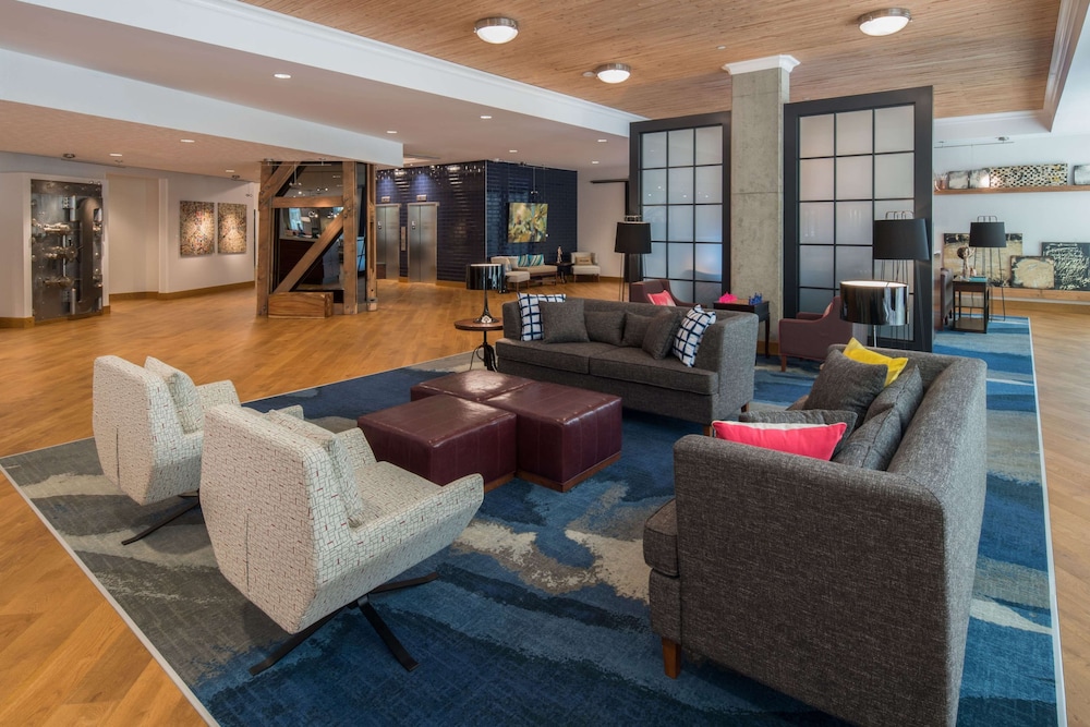 Hampton Inn and Suites by Hilton Portland-Pearl District 31/48