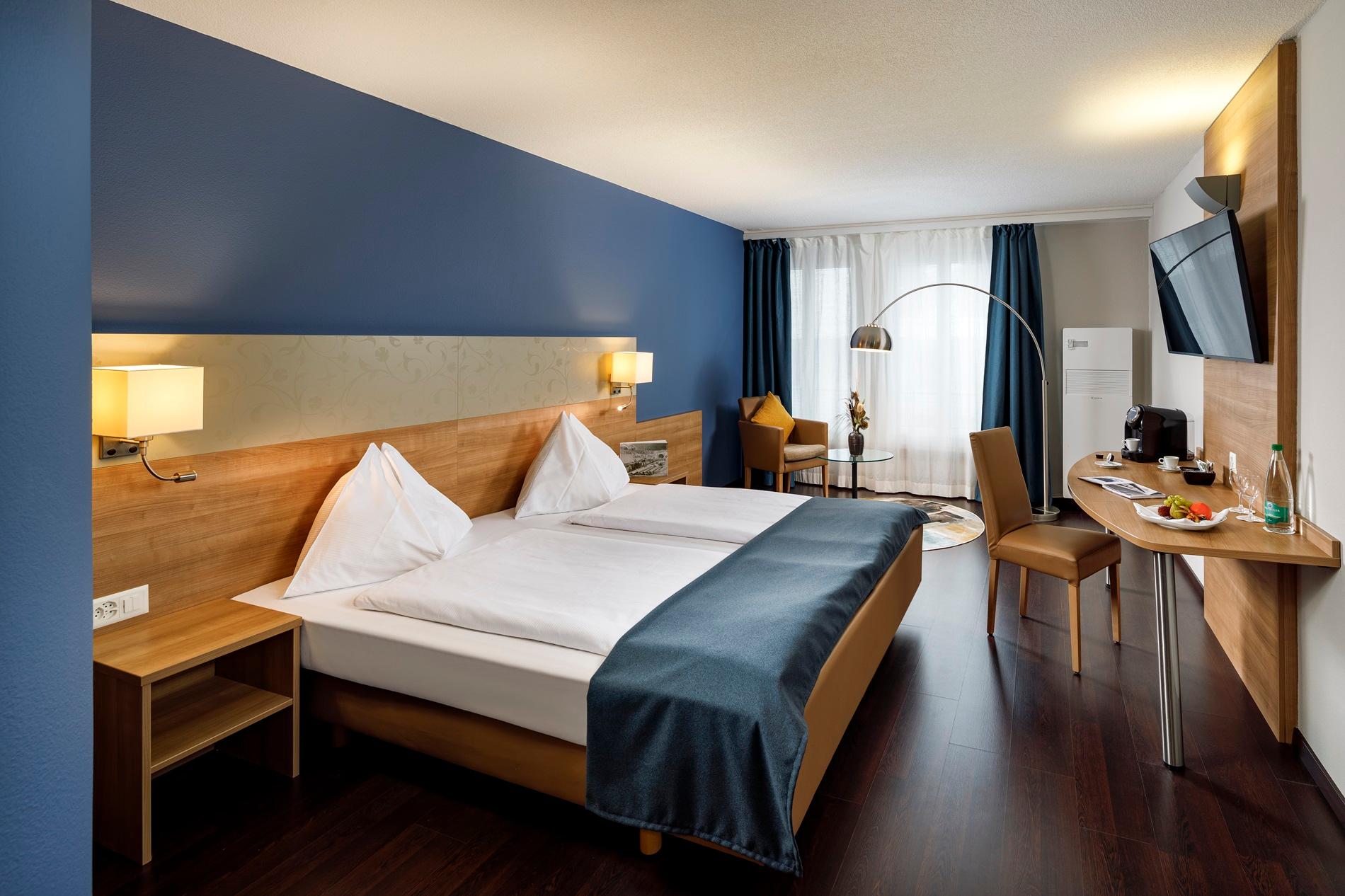 Inner, Double Bed