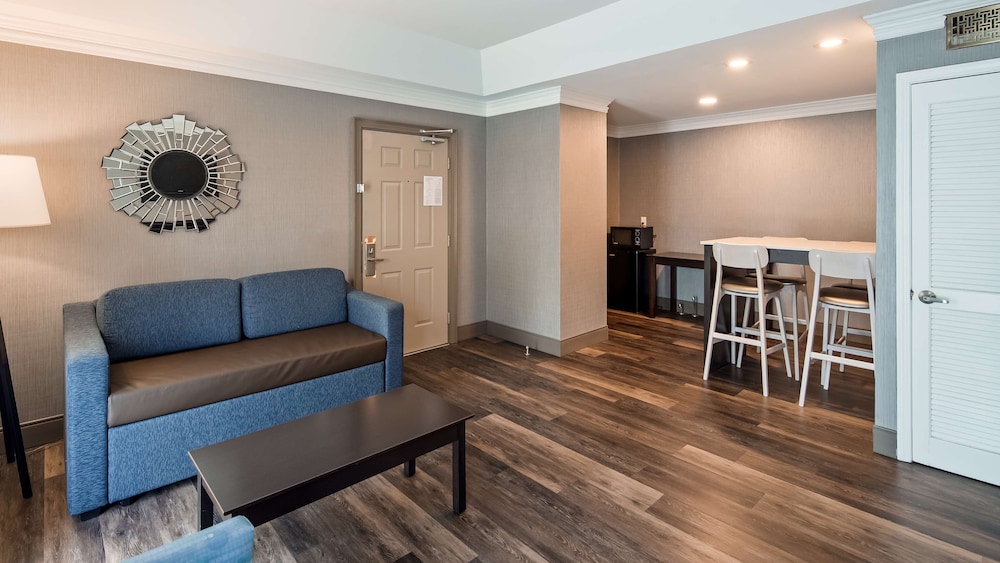 Best Western Brentwood 25/30