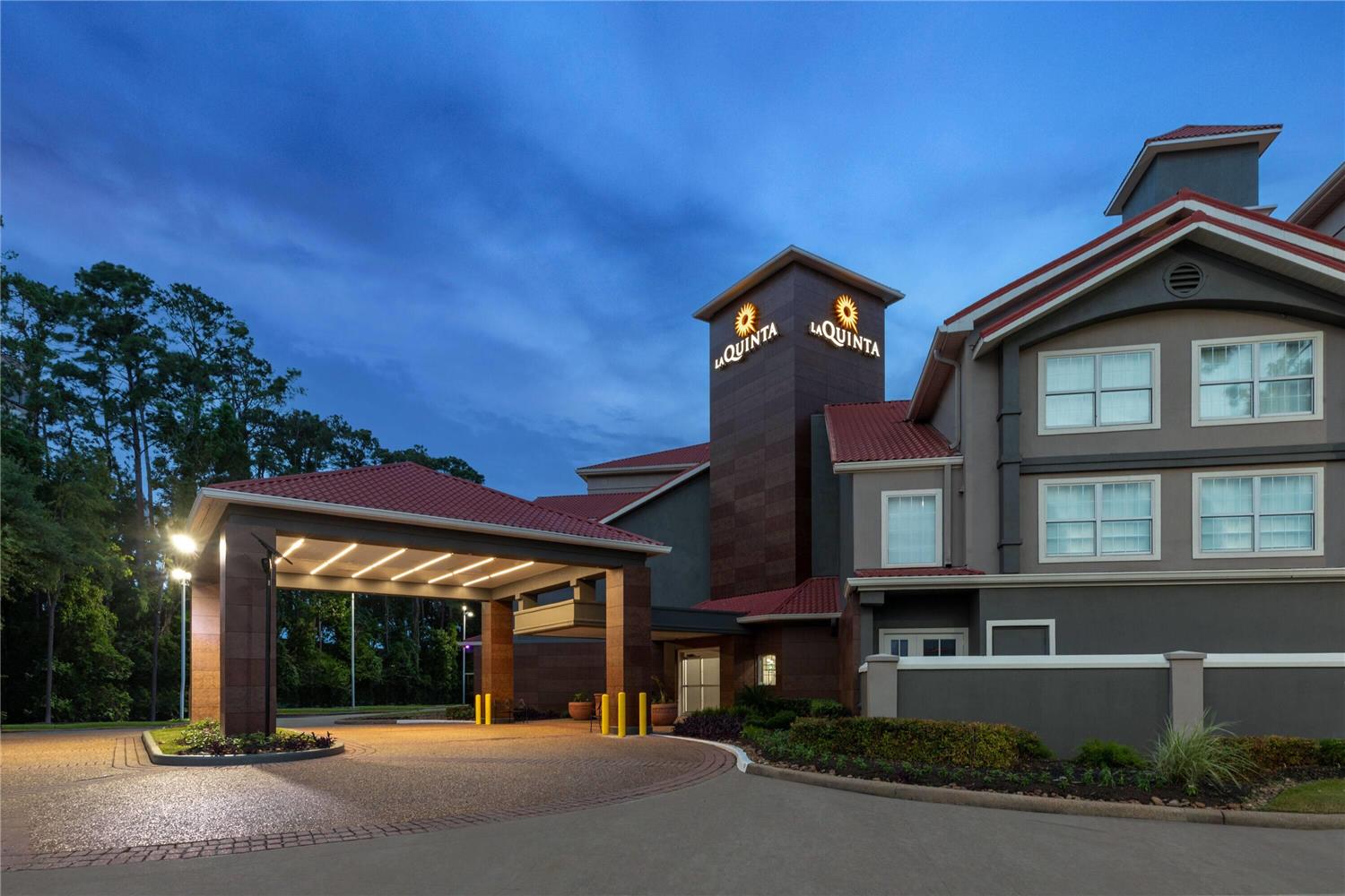 La Quinta Inn & Suites by Wyndham Houston Bush IAH South in HOUSTON - TX