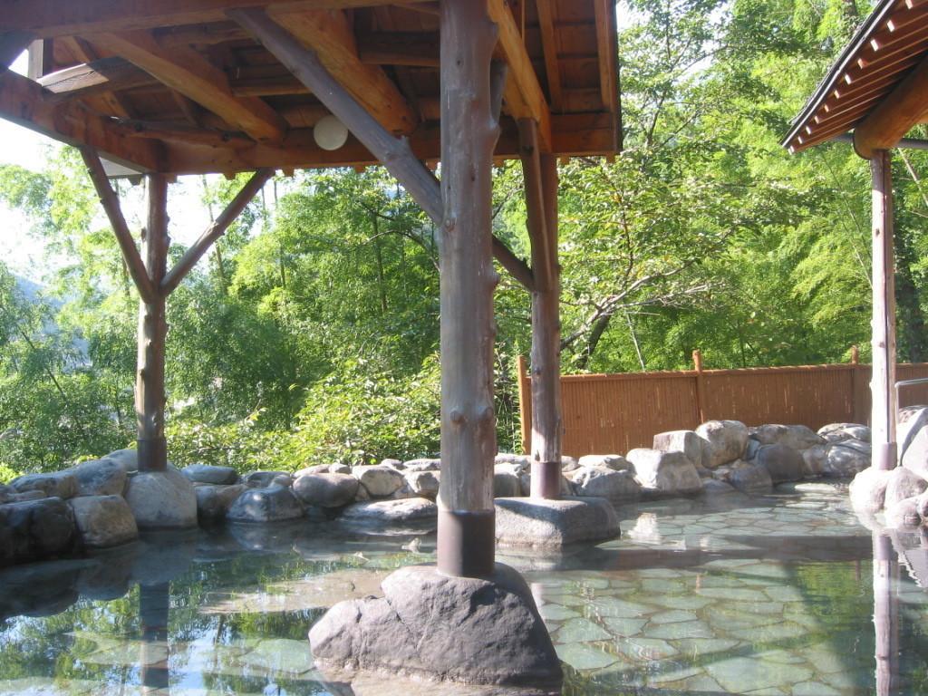 Tomiya 4/12