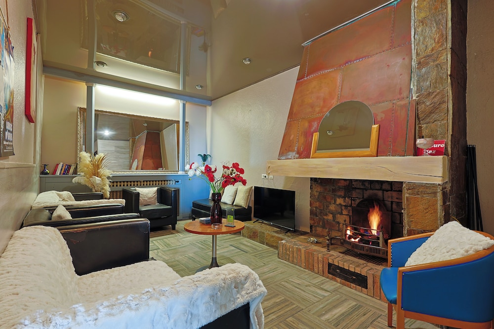 HOTEL MEDITERRANEE 24/42