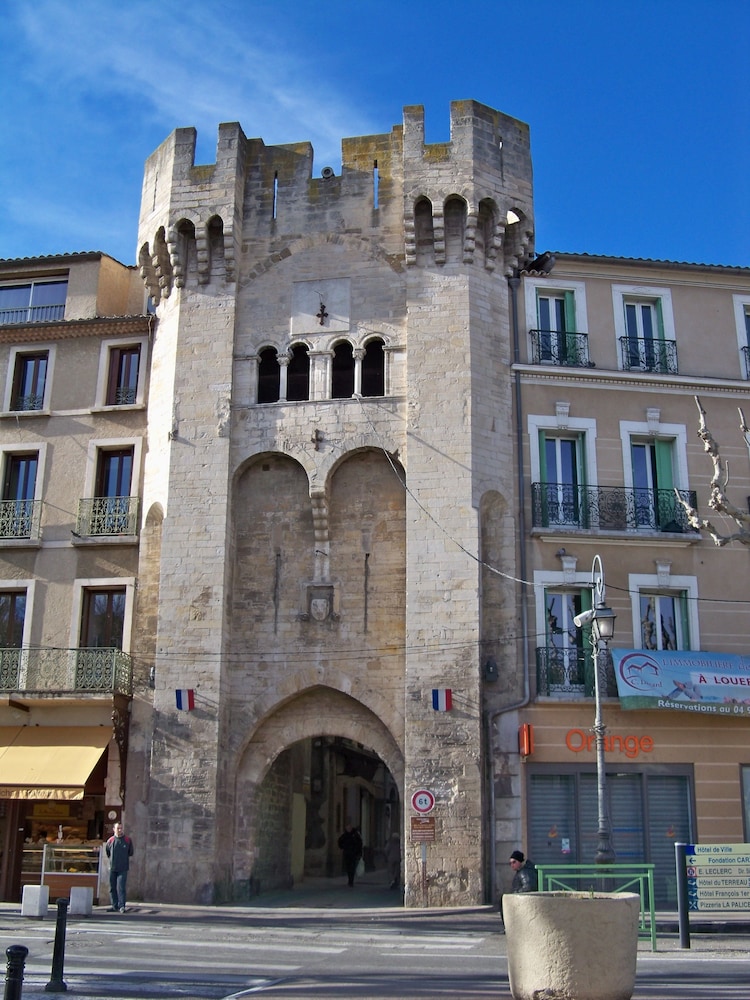Ibis Budget Manosque Cadarache 2/50