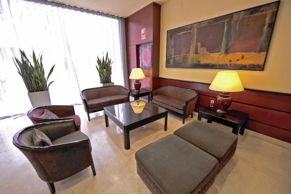 Glories Hotel 55/66