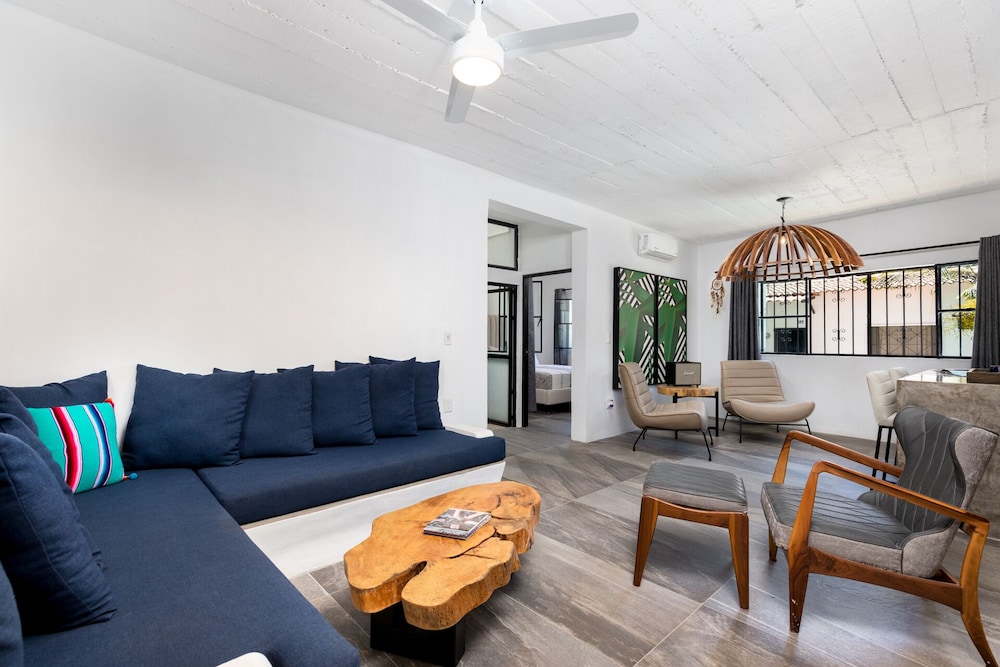 Cuale Condo Retreats 32/50